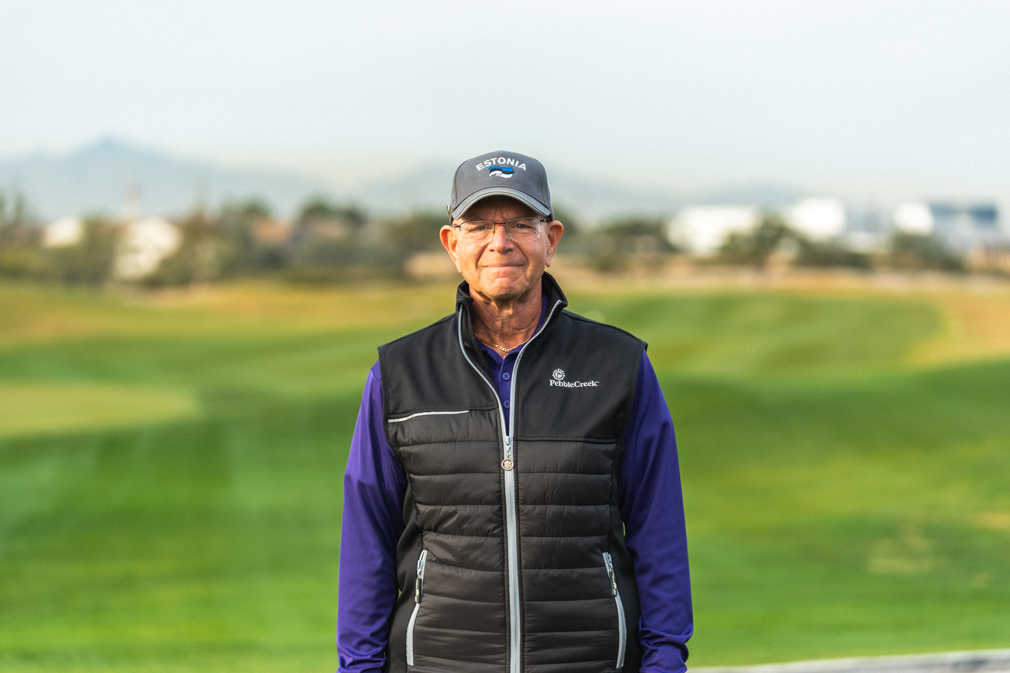 Volunteer_Headshots_Howie_Tiger